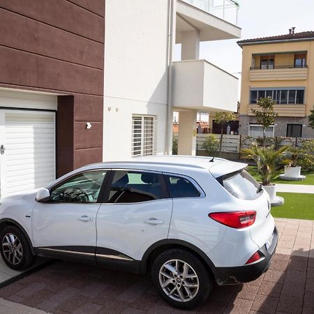 Maisonette Modena Park Exterior foto