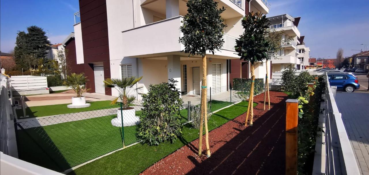 Maisonette Modena Park Exterior foto