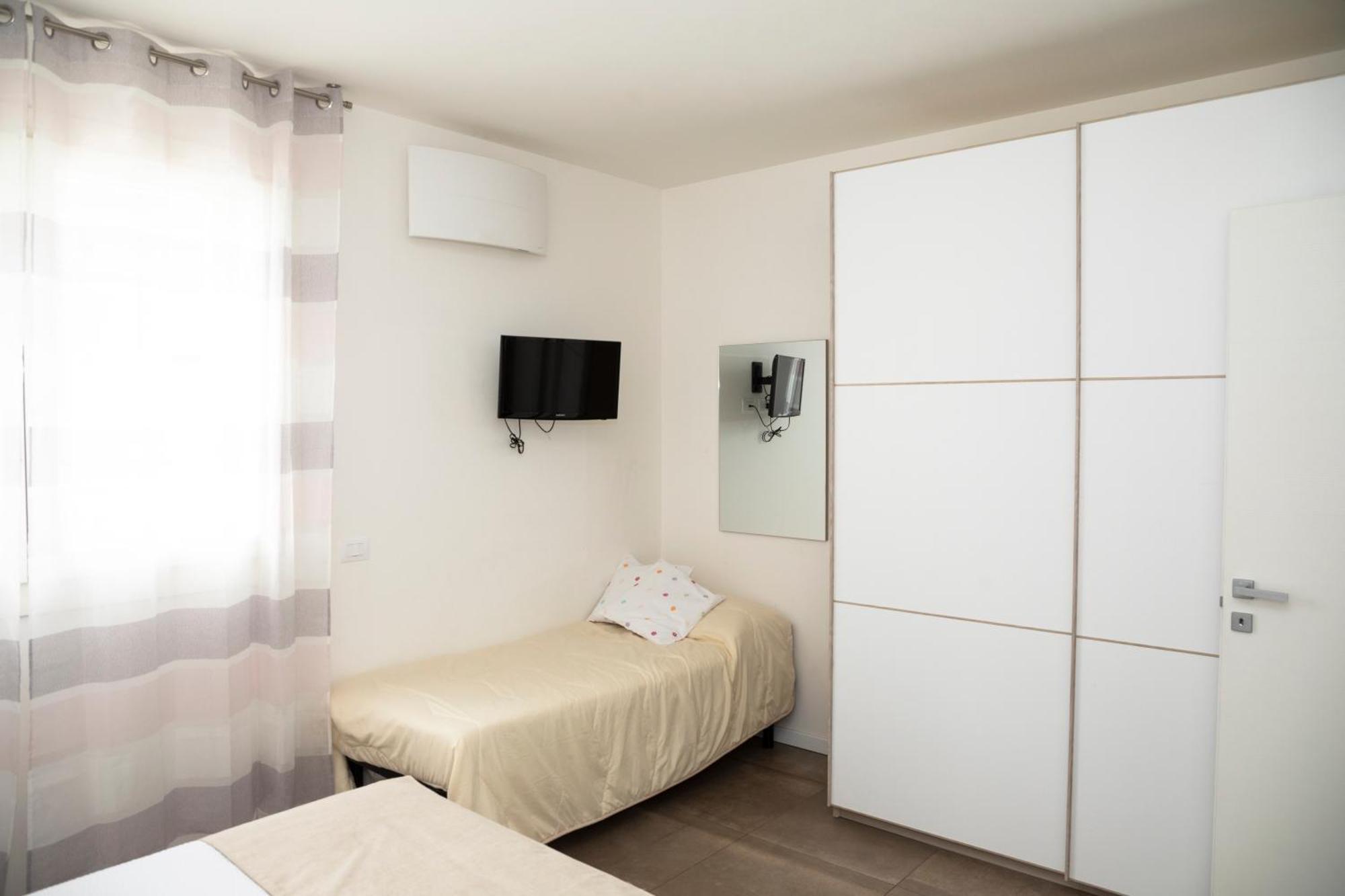 Maisonette Modena Park Exterior foto
